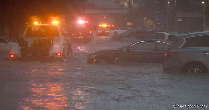 "Dangerous and life-threatening" flooding in Miami as tropical system drenches south Florida - CBS News