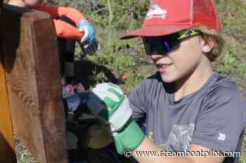 Routt County Riders, volunteers install new signs on Emerald on first trail work day of summer - Steamboat Pilot & Today
