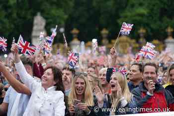 Queen launches Platinum Party with tea with Paddington - Ealing Times