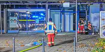 Bruchsal | Nächtlicher Großeinsatz in Bruchsaler Schwimmbad "SaSch" - Landfunker