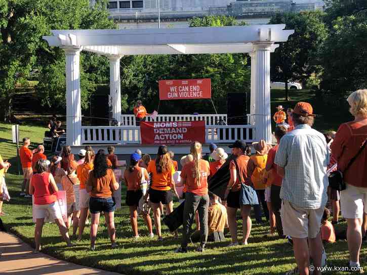 Gun reform advocates call for legislative change at Saturday rally
