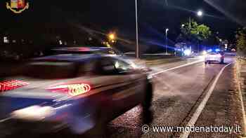 Ubriaco aggredisce i poliziotti dopo una lite famigliare, allontanato da Modena - ModenaToday