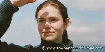 Conversations with Friends Set Photos from Alison Oliver, Who Plays Frances - Town & Country