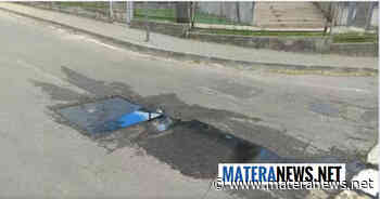 Matera, in questa zona "liquame fuoriesce da un tombino: stessa situazione si ripete da anni"! La denuncia - Matera News