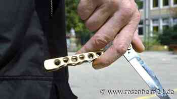 Streit eskaliert: Mann (36) sticht Bruder (37) mit Messer brutal in den Hals