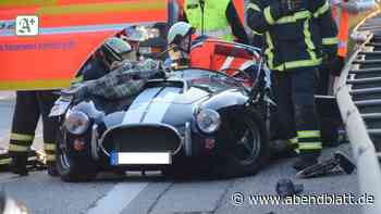 Polizei Hamburg Oldtimer kracht in Leitplanke – Beifahrerin schwer verletzt - Hamburger Abendblatt