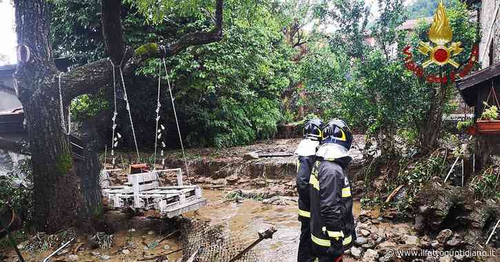 Maltempo, alberi caduti nel Varesotto. Bloccato un centinaio di persone a Cittiglio