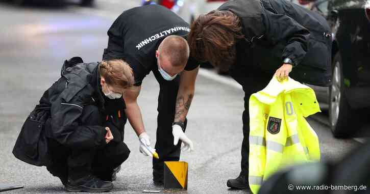Mann bedroht Polizei in Wuppertal mit Messer und Pistole