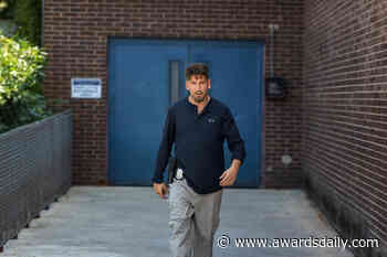 Jon Bernthal on Walking the Streets of Baltimore with David Simon & George Pelecanos in HBO's 'We Own This City' - Awards Daily