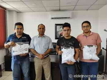 Equipo de Ciencias Básicas del Tec Misantla, recibe uniforme institucional - El Demócrata