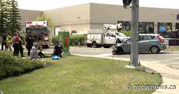 Calgary police cruiser involved in crash, minor injuries reported