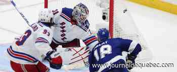 Séries de la LNH: le Lightning se réveille à temps face aux Rangers
