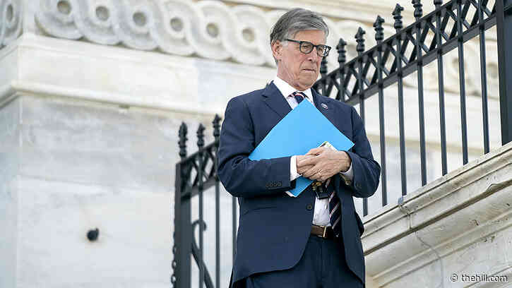 Beyer to propose 1,000 percent tax on assault-style weapons