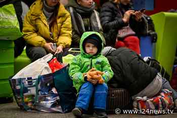 Poland Cuts Food, Transport, Housing Benefits For Ukrainian Refugees - I24NEWS - i24NEWS