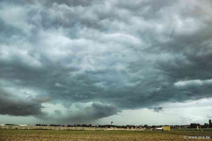 “Zwaarbewolkt en regenachtig, kans op hevig onweer”: nog tot zondagavond code geel - Gazet van Antwerpen