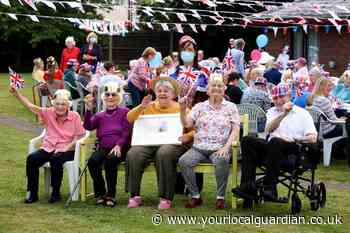 Queen's Platinum Jubilee celebrations in south London - pictures