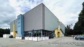 Alkoholisierter Toginger (28) flippt aus, beleidigt und tritt Polizisten