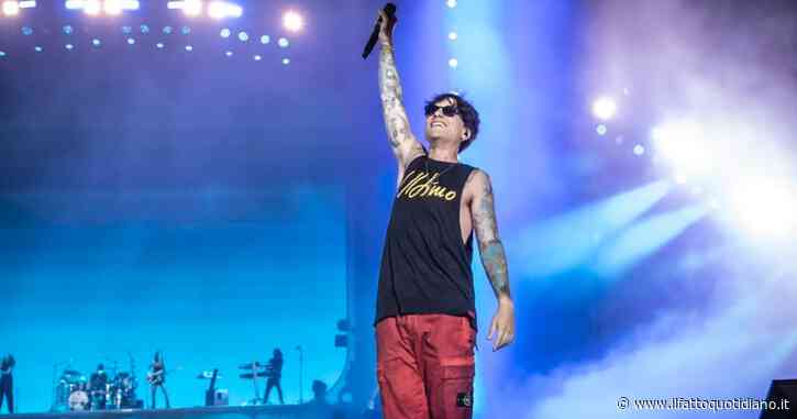 Ultimo, il riscatto e il tour negli stadi sold out: “C’è chi pensava che fossi finito, ma oggi canto di nuovo con i mie fan. È la mia miglior risposta”