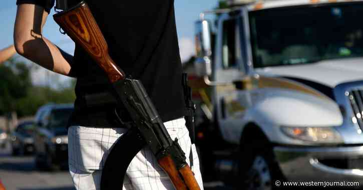 Man Loses Open-Carry Rifle at Gunpoint, Punk Who Allegedly Took It Finds Himself in Hospital After Forgetting to Check One Thing