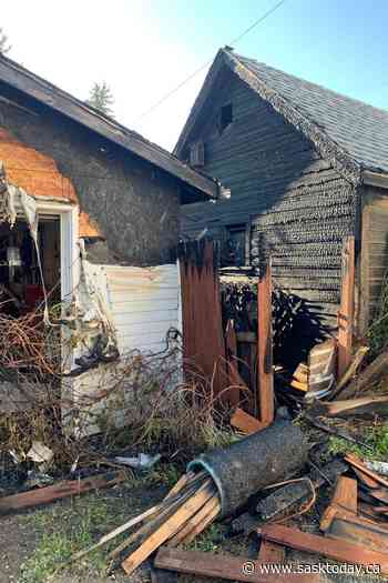 Saskatoon fire responds to two suspicious garage fires - SaskToday.ca