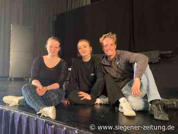 Begeisterung und Buhrufe: Theater zeigt Cybermobbing auf der Bühne - Siegener Zeitung