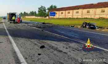Scontro frontale all'alba, 3 giovani morti nel Vercellese - Agenzia ANSA