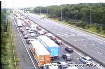 M25 traffic builds near Maple Cross after crash