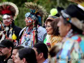 Edmontonians gather to celebrate Queen Elizabeth's Platinum Jubilee - Edmonton Journal