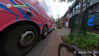 Buschauffeur rijdt fietser klem in Zolderse fietsstraat - TV Limburg