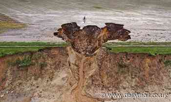 Rising seas could see towns abandoned across the British coastline