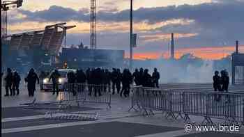 Das "Fiasko" am Stade de France: Chaos und Tränengas vor Finale - br.de