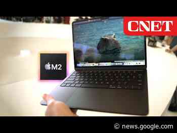 Hands On with Apple's New M2 MacBook Air (2022) - CNET