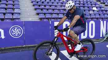 Brazil great Ronaldo cycles 450km trail after club promotion - ESPN