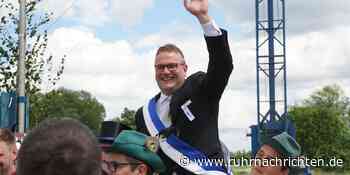 Almsicker Schützen lassen nach 1092 Tagen ihren neuen König hochleben | Stadtlohn - Ruhr Nachrichten