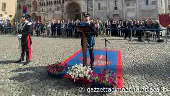 Modena, festa dei carabinieri in piazza Grande - La Gazzetta di Modena