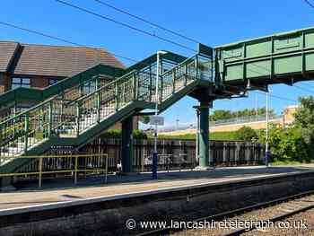 Drugs found in man's bag after he falls on train station platform