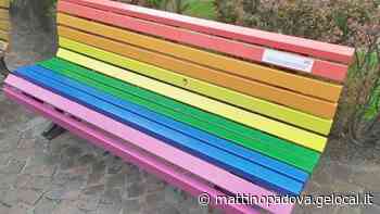Este, la panchina arcobaleno fa scricchiolare la giunta Pajola - Il Mattino di Padova