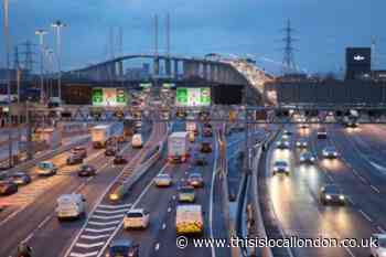 M25 Dartford Crossing traffic at QE2 bridge causes chaos