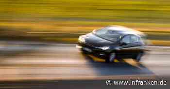 Himmelkron: Autofahrerin (23) rammt Verkehrsschild - Fahrzeug musste abgeschleppt werden