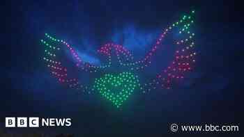 Coventry UK City of Culture: Drone event attracts 27,000 people - bbc.com