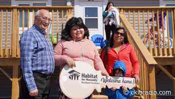 'We're in a better place': Yellowknife family receives forever home from Habitat NWT - CKLB News