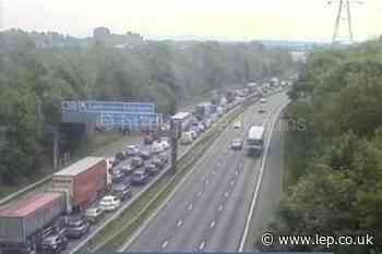 M61 lorry crash shuts motorway near Bolton - latest updates and diversions - Lancashire Evening Post