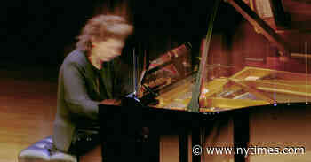 Russian and Ukrainian Pianists Meet in Texas at Cliburn Competition