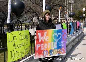 ’Do the police need to carry little scales?’: Nelson’s top cop questions decriminalization enforcement