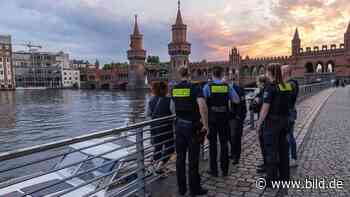 In Szene-Bezirk: Auf Nachtschicht mit der Berliner Polizei - BILD