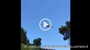 Incendio sul Gargano, canadair all'opera tra Mattinata e Vieste - Corriere