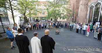 Ein Besuch der Nacht der Kirchen - Kaiserslautern - DIE RHEINPFALZ - Rheinpfalz.de