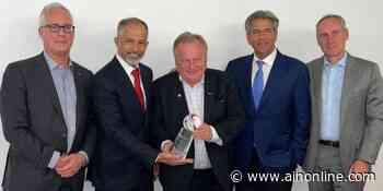 IBAC Awards Leo Knappen Bizav Lifetime Service Award - Aviation International News