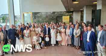 Aalter geeft grote trouwreceptie voor koppeltjes die tijdens coronacrisis trouwden - VRT NWS