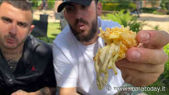 Junior Cally apre un locale a Fiumicino